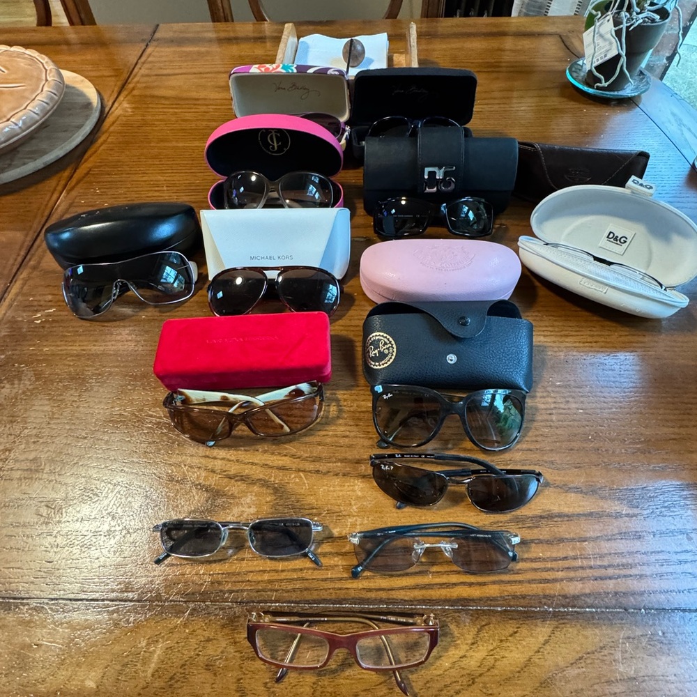 Sunglasses Galore! - Picture 1 of 16